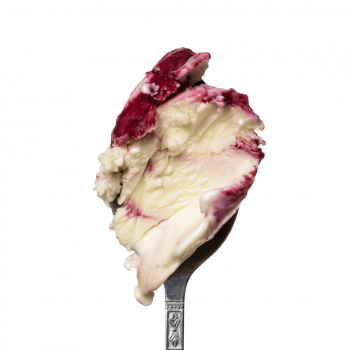 Lody o smaku Mascarpone z owocami leśnymi